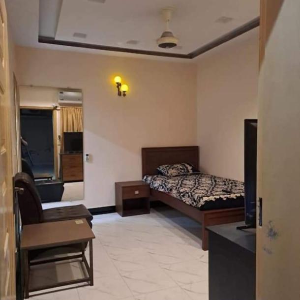 Fully Furnished 1 Bedroom For Rent In Walton Road-1