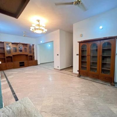 12 Marla Ground Floor 2 Bedroom Flat For Rent In Johar Town Lahore-2