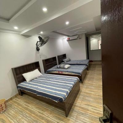 Hostel Rooms Available for Rent in DHA Phase 8 Lahore