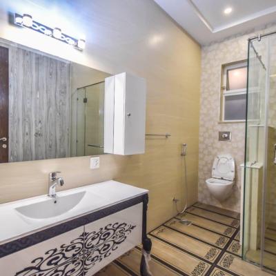 Luxurious 10 Marla House for Sale in DHA Phase 9 Town, Lahore Near Main Boulevard, Commercial Area, Schools, Parks, and Mosques
