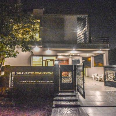 Luxurious 10 Marla House for Sale in DHA Phase 9 Town, Lahore Near Main Boulevard, Commercial Area, Schools, Parks, and Mosques