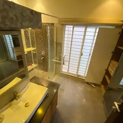 Beautiful 10 Marla Lower Portion House Available For Rent In DHA Phase 6 Lahore.