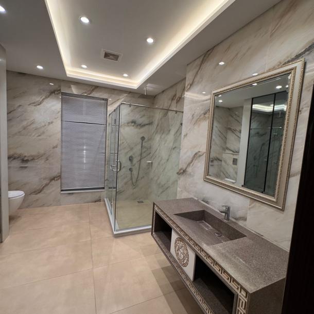 Brand New 1 Kanal Lower Portion House Available For Rent In DHA Phase 7 Lahore.-10