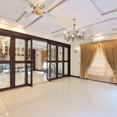 Beautiful 1 Kanal House Available For Rent In DHA Phase 6 Lahore.