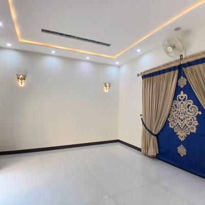 Beautiful 1 Kanal House Available For Rent In DHA Phase 6 Lahore.