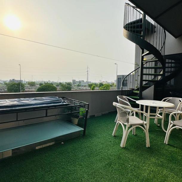 Modern 10 Marla House Available For Rent In DHA Phase 7 Lahore-4