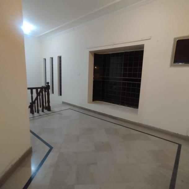 Elegant 1 Kanal Upper Floor for Rent – DHA Phase 4 Lahore-1