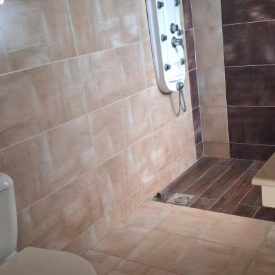 1 kanal Slightly Used Upper Portion for Rent In DHA Phase 6 Lahore-2