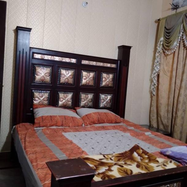 Perfect for Small Family Furnished 3 Bed Upper Portion For Rent In Johar Town Lahore-4