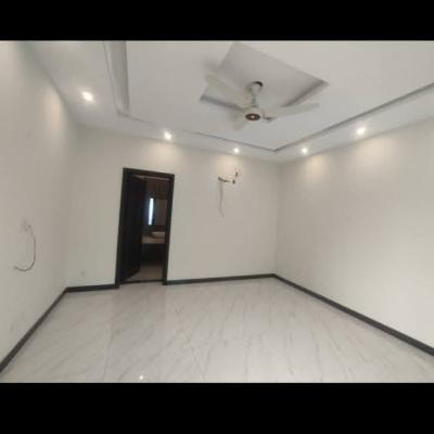 1 Kanal Upper Portion Available For Rent Walking Distance to Market In DHA Phase 1 Lahore-2