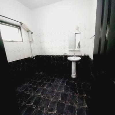 1 Kanal Upper Portion Available For Rent Walking Distance to Market In DHA Phase 1 Lahore-4