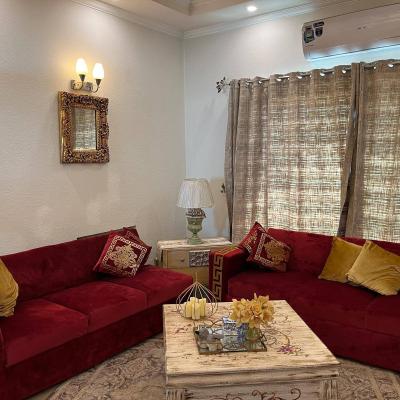 For Rent 1 Kanal Fully Furnished Upper Portion For Rent In DHA Phase 5 Near Jalal Sons Market