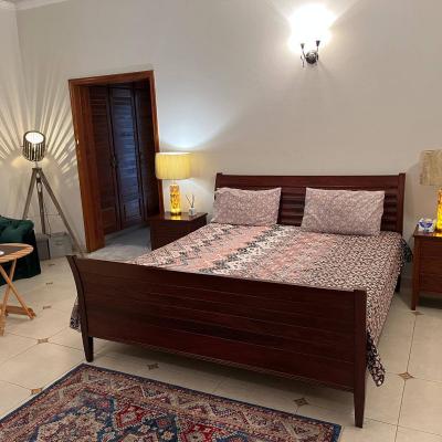 For Rent 1 Kanal Fully Furnished Upper Portion For Rent In DHA Phase 5 Near Jalal Sons Market