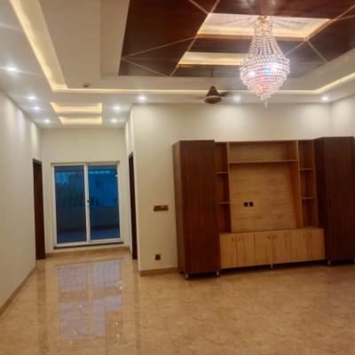 Reasonable Rent DHA 7 Lahore 1 Kanal Upper Portion For Rent