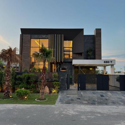 1 Kanal Luxury House for Sale DHA Phase 7, Lahore.